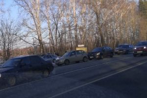 На трассе М-5 под Пензой столкнулись три машины