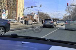 Четыре машины столкнулись на улице Коммунистической в Пензе