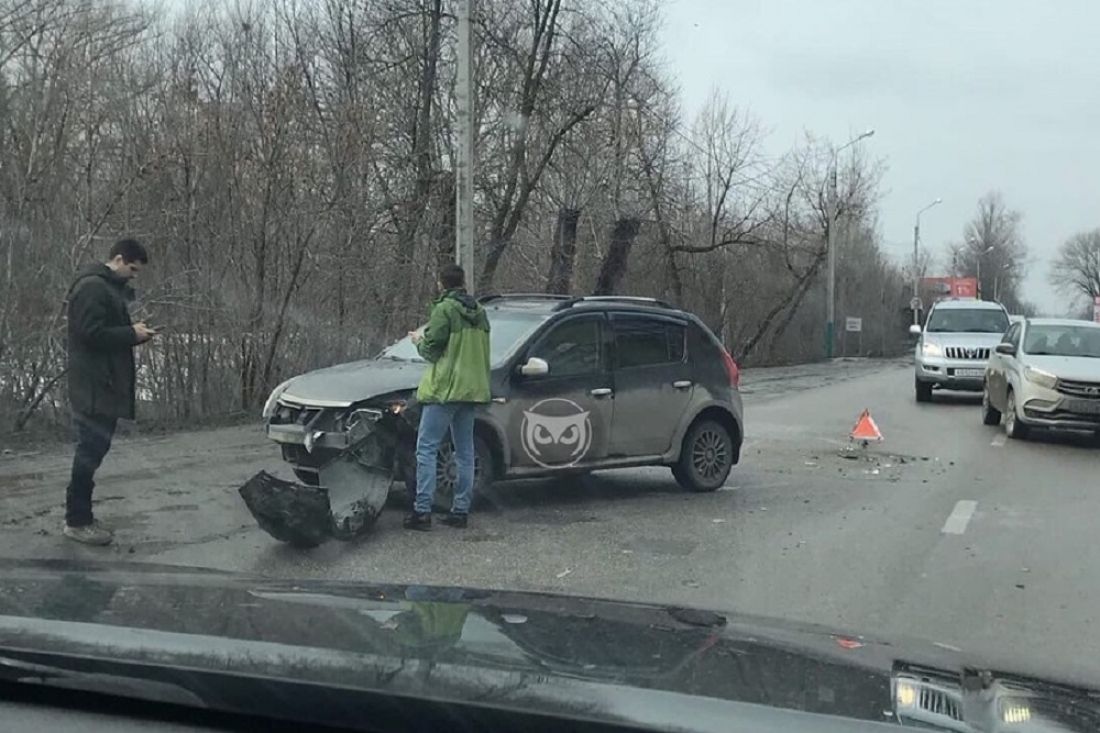 В Пензе возле детской железной дороги случилось ДТП