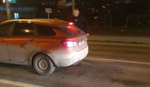 Пензенский автохам разбил таксисту лобовое стекло