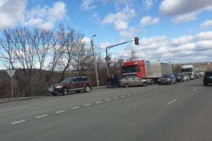 Пензенцев предупреждают о пробке на трассе М-5 из-за аварии