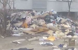 На Шуисте в Пензе около дома обнаружена огромная свалка. Видео