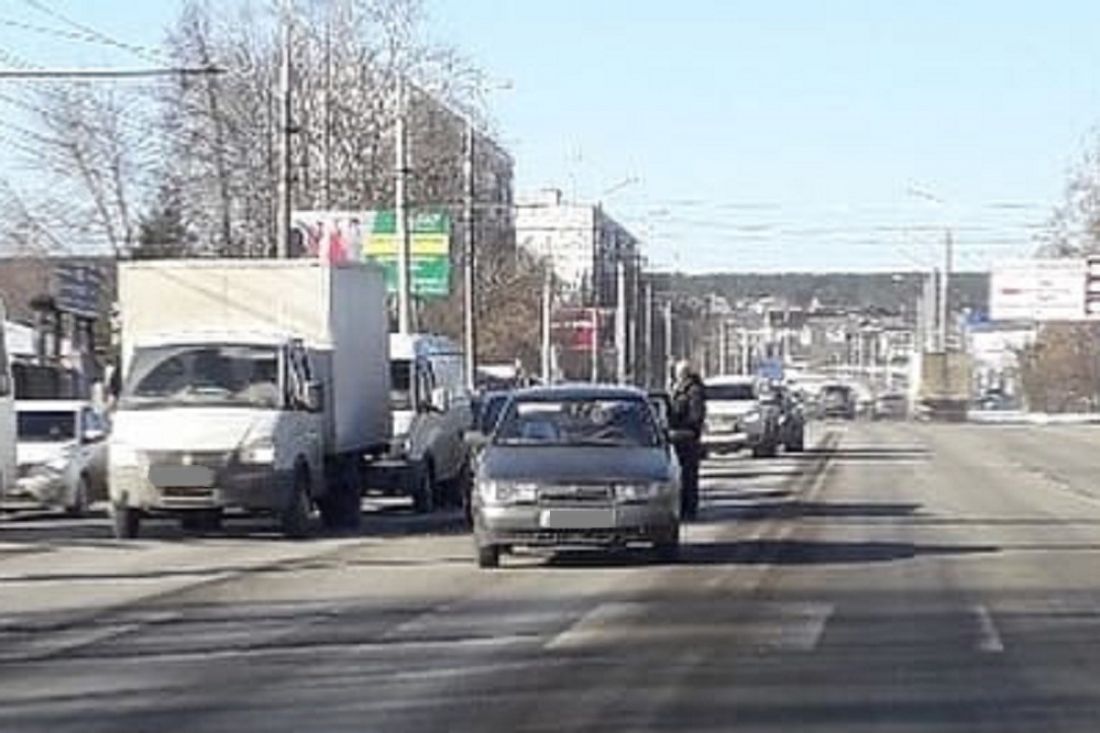 Утренняя авария в Пензе затруднила движение транспорта