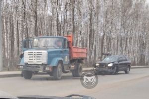 В Пензе в ДТП разворотило кузов кроссовера