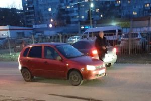 Из-за аварии в пензенском микрорайоне Арбеково образовалась пробка