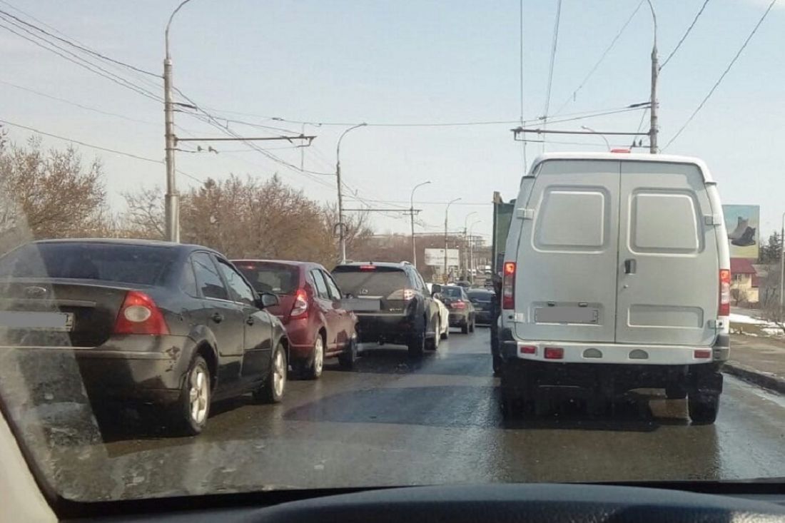 Пензенцы попали в пробку на Сурском мосту