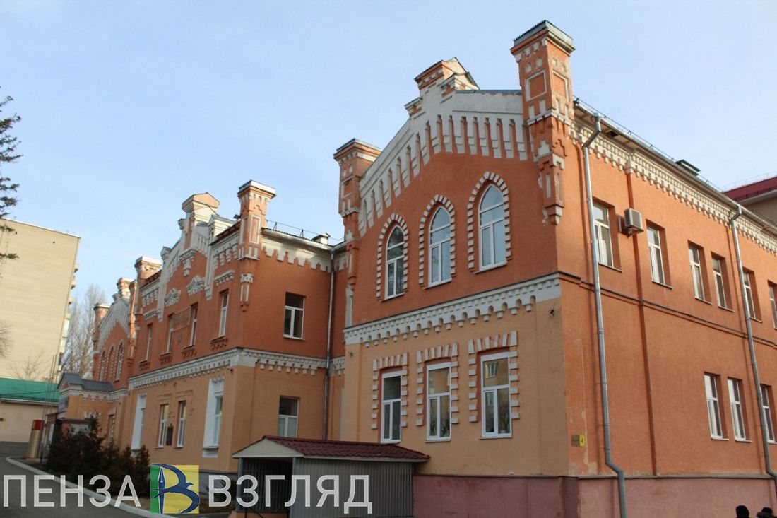 Смерть женщины с коронавирусом, загоревшийся автомобиль и «беспредел» в больнице: новости Пензенской области за 15 апреля