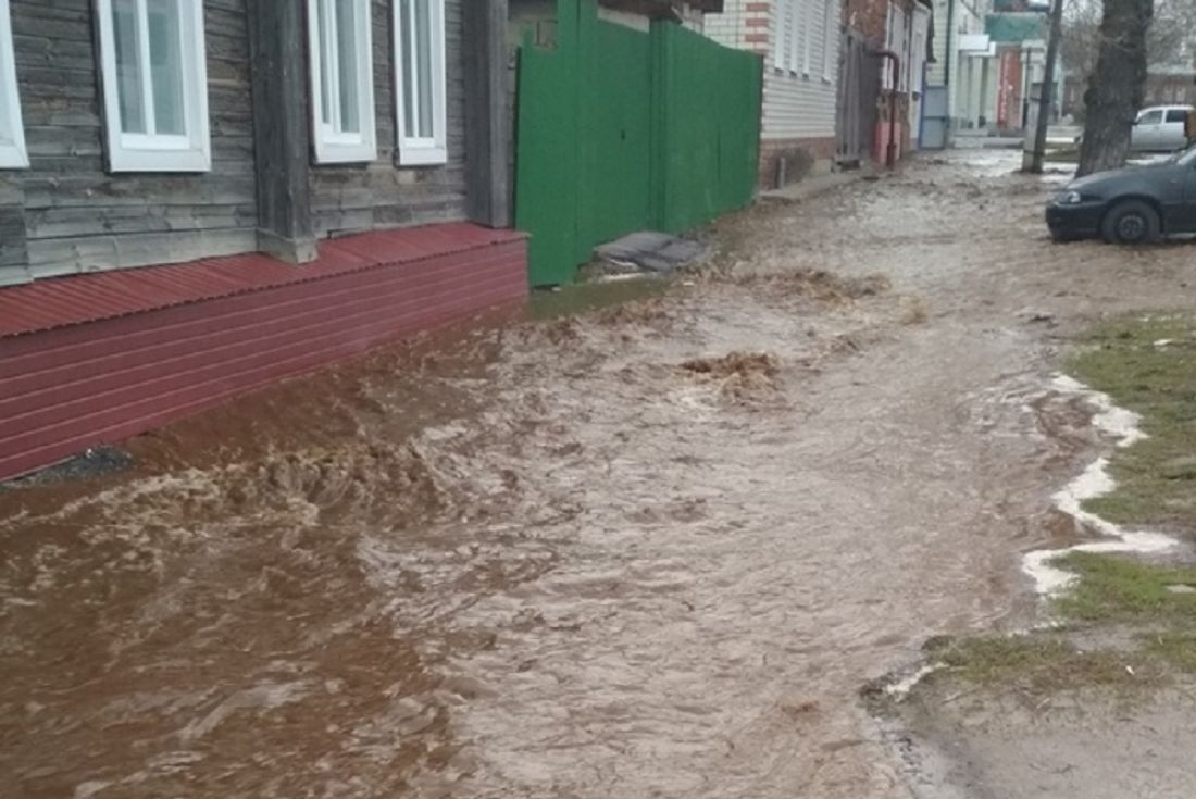 Потоп в Кузнецке, данные о коронавирусе и задержание авторитета: новости за 20 апреля