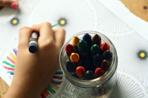 В Пензе работающим родителям отказывают в приеме детей в ясли и сады