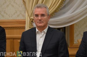 «Необычный, но все равно праздник!» Пензенский губернатор поздравил школьников с «последним звонком»