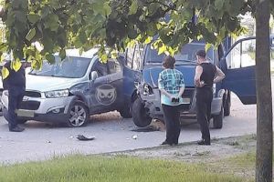 В Заречном жестко столкнулись «ГАЗель» и кроссовер