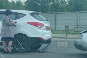 На улице Окружной в Пензе универсал «догнал» кроссовер