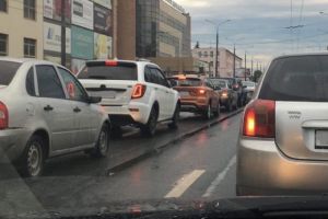 В Пензе на въезде в Терновку образовалась большая пробка