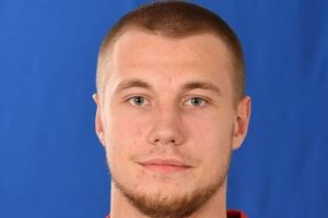 В Пензу на просмотр пригласили хоккеиста из казанского «Барса»