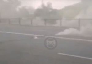 Мост дымился. Появилось видео с места пожара на улице Вяземского в Пензе