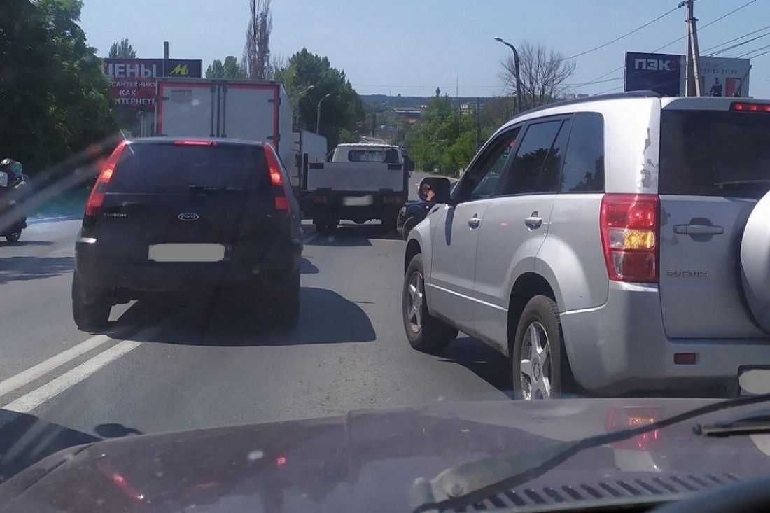 Авария в пензенском микрорайоне Север осложнила проезд транспорта