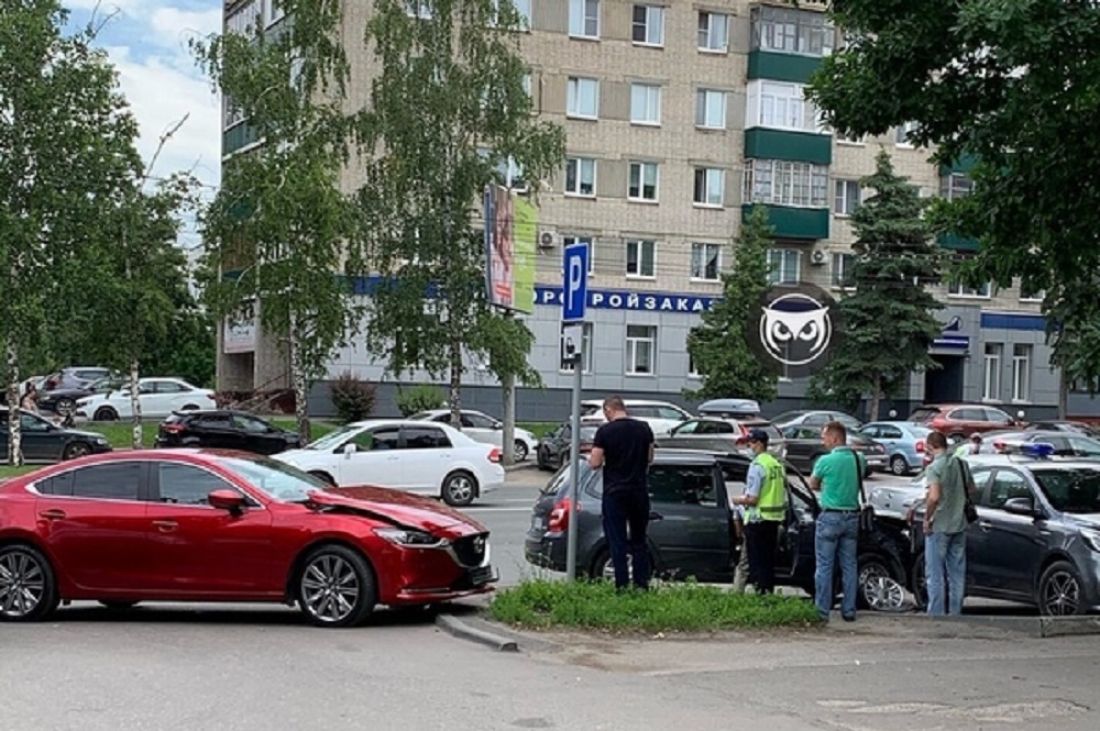 Три автомобиля устроили ДТП в центре Пензы
