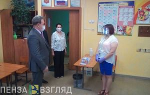 Валерий Лидин проверил готовность участков к голосованию по поправкам в Конституцию