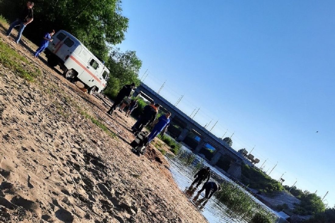 Появились фото с места ЧП на пляже в Пензе, где выловили труп