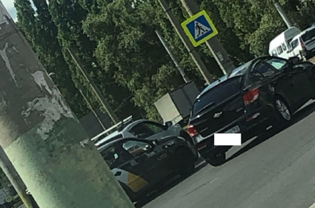 Очевидец сообщил о ДТП с машиной «Яндекс Такси» в Пензе