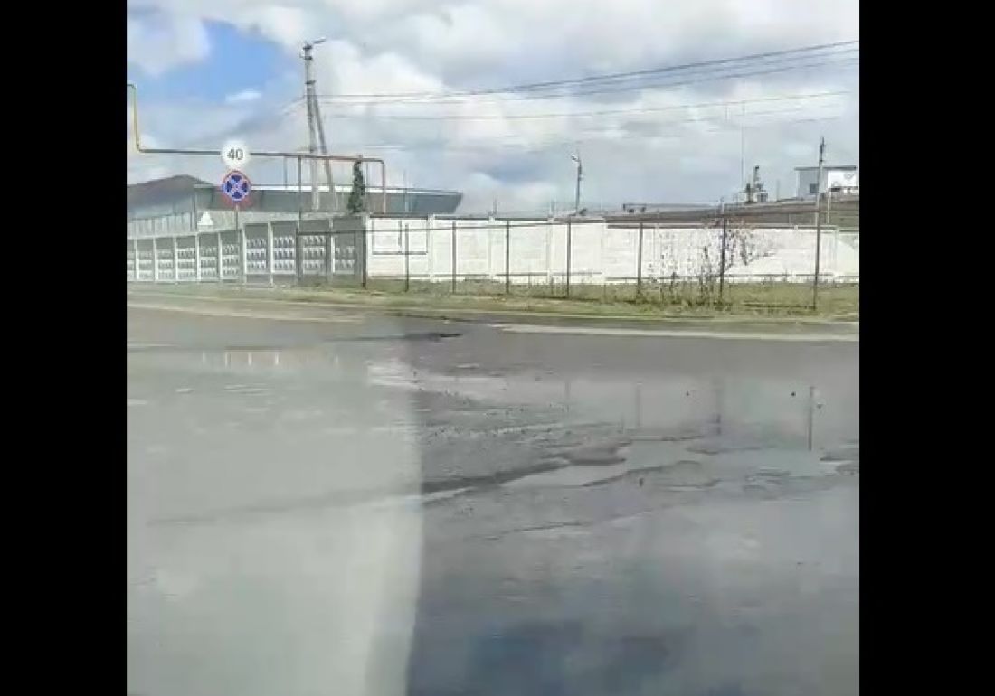 Пензенскую улицу три месяца заливает водой