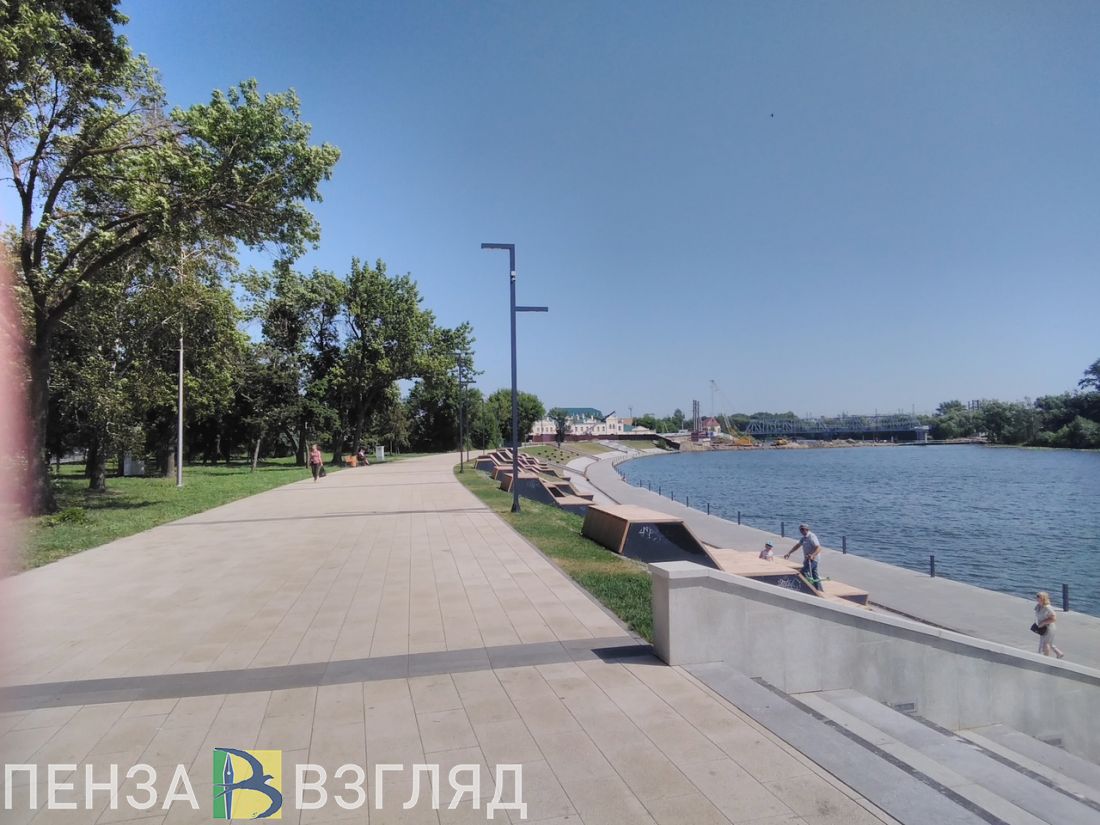 «Иногда в нем люди купаются». Пензенцев рассмешил вопрос про туалет на набережной