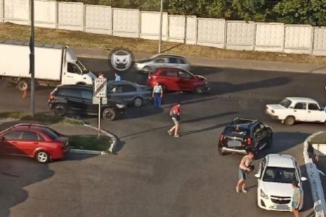 Очевидец сообщил о ДТП на улице Окружной в Пензе