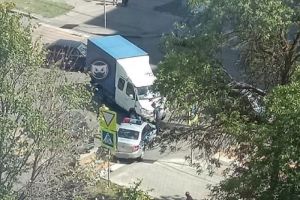 «Как?!» Очевидец сообщил о тройной аварии в Пензе