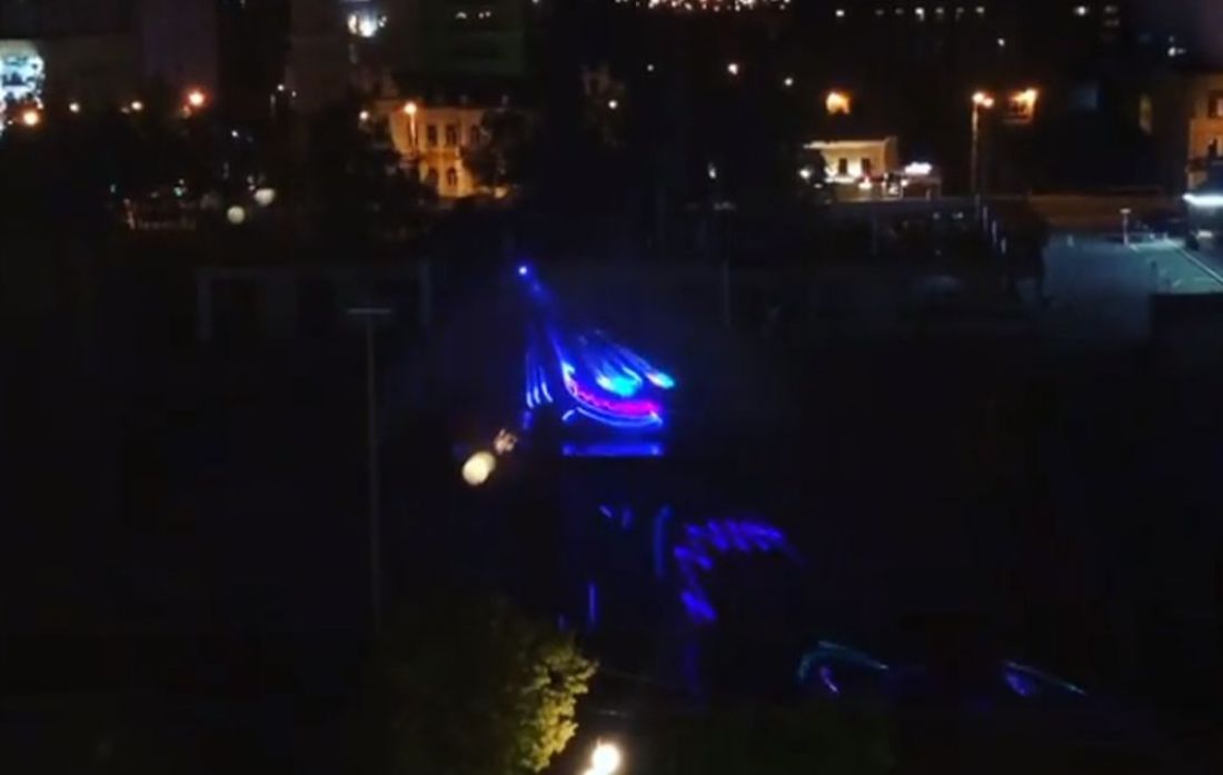 Видео эффектного лазерного шоу на Фонтанной площади Пензы попало в Сеть