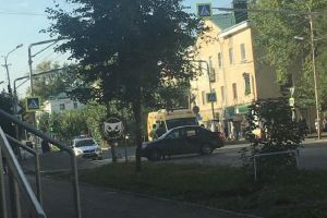 К месту ДТП в Заводском районе Пензы прибыла реанимация