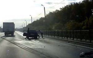Опубликован момент жесткой аварии на трассе «Урал» в пределах Пензы