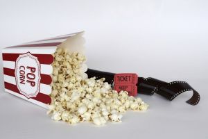 Как при скачивании фильмов не выкачать деньги со своей банковской карты