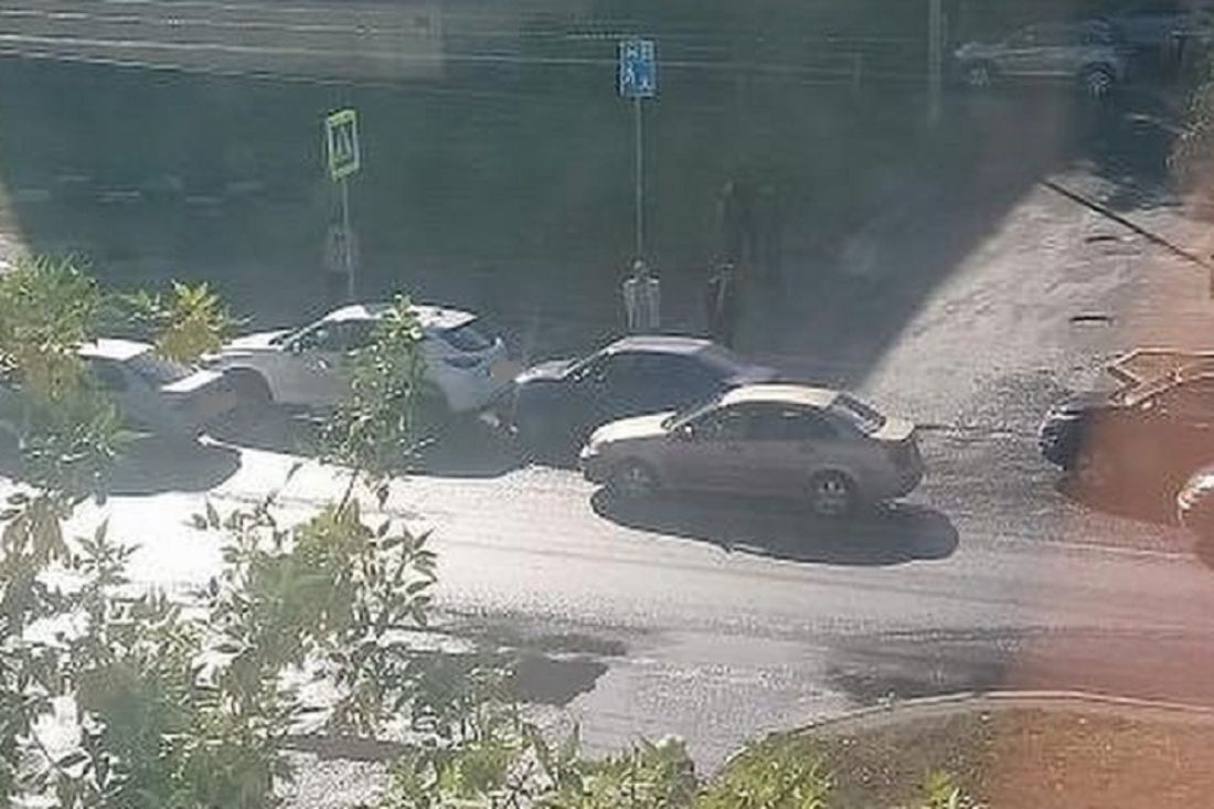 Очевидец сообщил об аварии на пешеходном переходе в Пензе
