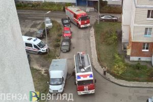 К дому на Шуисте в Пензе прибыли экстренные службы. Фото
