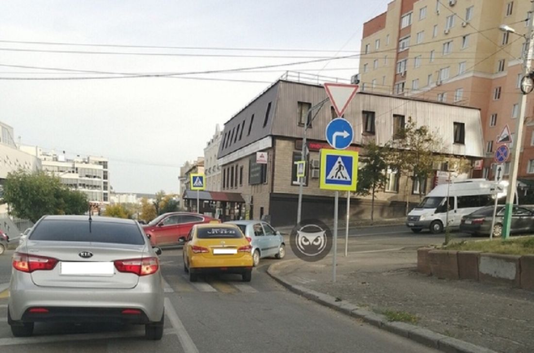 На злосчастном перекрестке в центре Пензы два авто попали в ДТП