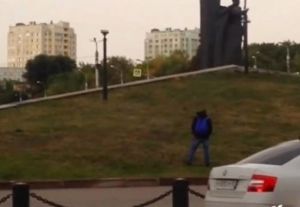 «Это же Обама». Пензенец помочился на городскую святыню
