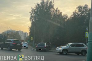 В Пензе на ул. Мира в ДТП помялись две машины