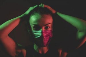 Стало известно, почему некоторые люди не могут заразиться COVID-19