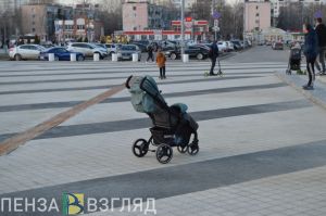 Кому полагается 10 тысяч рублей по уходу за нетрудоспособными?