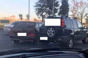 В центре Пензы два автомобиля попали в ДТП