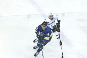 Пензенский «Дизель» одержал девятую победу подряд в ВХЛ