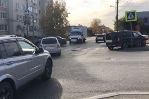 Среди пензенцев ищут свидетелей утреннего ДТП с иномаркой и «ВАЗом»