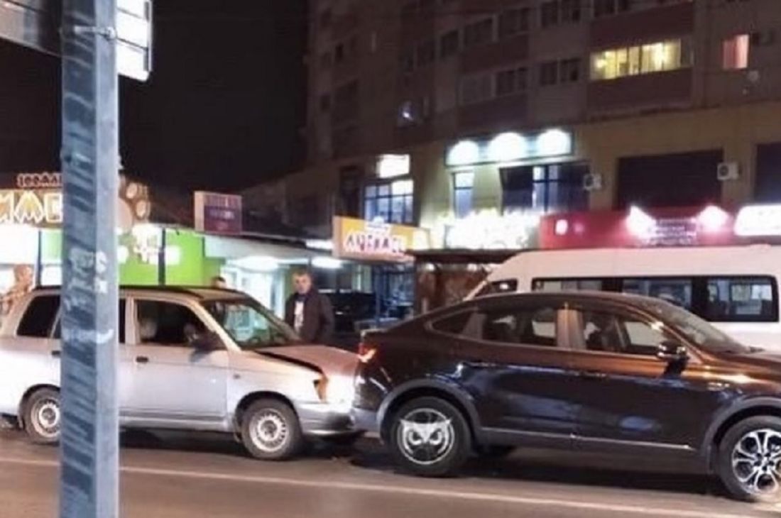 В пензенском микрорайоне ГПЗ-24 две машины устроили ДТП