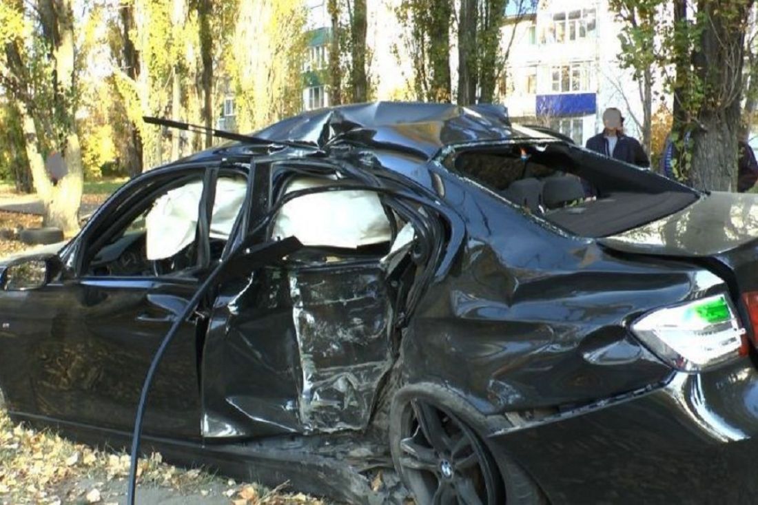 Смертельное ДТП, граффити медикам и расследование трагедии на Аустрина: новости за 16 октября
