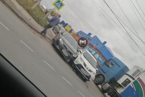 В пензенском микрорайоне Север столкнулись две иномарки «Toyota»