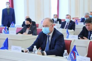 Губернатору Пензенской области запретили двойное гражданство и загрансчета