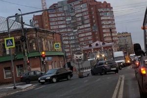 На перекрестке в центре Пензы в ДТП угодили две иномарки