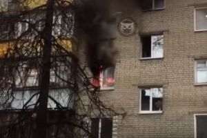 На улице Мира в Пензе полыхает квартира. Видео