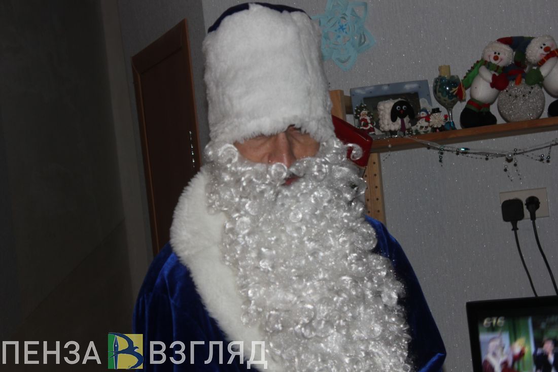 Юные пензенцы смогут поздравить Деда Мороза с днем рождения