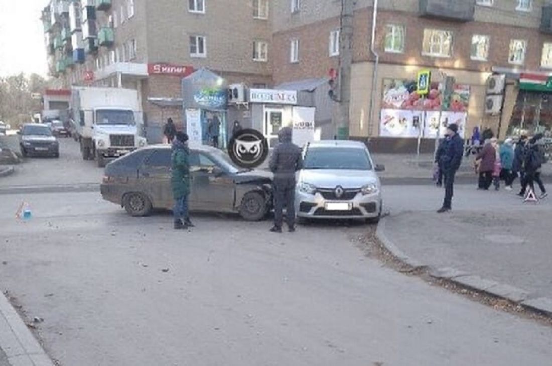 На Западной поляне в Пензе «двенадцатая» въехала в иномарку